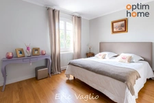 Trets à 20 mn d'Aix-en-Provence - Vente Villa T9 de 312 m2 sur un terrain de 1380 m2 avec piscine, au calme et sans vis à vis