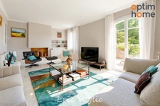 Trets à 20 mn d'Aix-en-Provence - Vente Villa T9 de 312 m2 sur un terrain de 1380 m2 avec piscine, au calme et sans vis à vis