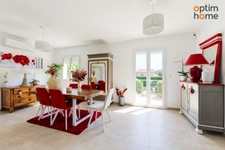 Martigues St-Julien 10 mn Côte Bleu - Vente Villa T6 de 150 m2 environ sur un terrain de 1115 m2 avec piscine, avec vue dégagée plein sud, au calme et sans vis à vis