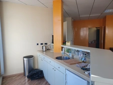 Aix La Duranne haute - Vente beau bureau de 79 m2 avec une grande terrasse de 33 m2 orientée Sud, et une place de parking