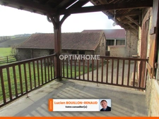 Propriete de caractère avec exploitation agricole de 80 hect + batiments  en CHAROLAIS 