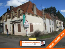 Propriete à vendre 25 pièces GENELARD (71)