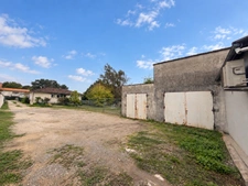 Terrain à vendre de 428 m2 avec double garage à LIBOURNE (33)