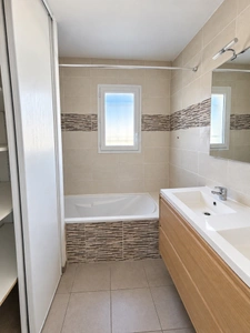 Maison à vendre 4 pièces FARGUES SAINT HILAIRE (33)