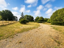 Maison de plain-pied avec vue sur les champs, près de 2 000 m² de terrain NERIGEAN (33)