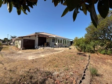 GALGON – Maison de plain-pied avec 3 garages 
