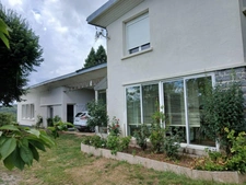 ENSEMBLE DE 2 MAISONS CHENAILLER MASHEIX