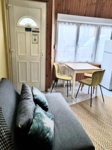 La Bourboule , studio  de plain pied avec salle de Bien-être. 