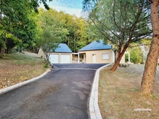  Lissac , Maison d'architecte de 1997 avec PISCINE sur 4000 m2 terrain  