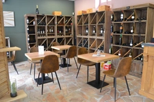 Fonds de commerce à vendre Cave à vin , épicerie produits locaux , traiteur et snacking à TERRASSON LAVILLEDIEU (24)