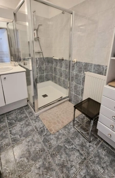 RARE- BRIVE CENTRE - BEAU T3 AVEC TERRASSE- GARAGE et CAVE
