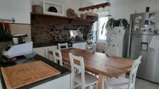 Secteur Allassac - grande maison familiale avec T1 independant en RDC