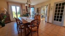 Maison PLAIN PIED avec PISCINE et grand terrain de 5000 m2