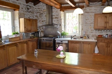 BEAUCOUP DE CHARME  et de BEAUX VOLUMES dans un ENVIRONNEMENT EXCEPTIONNEL