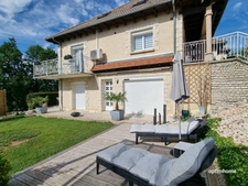 BRIVE - GRANDE MAISON COMPOSEE DE 2 LOGEMENTS