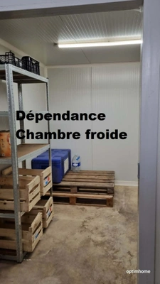 PROPRIETE RURALE AVEC DEPENDANCES ET SERRES