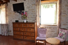 BEAUCOUP DE CHARME  et de BEAUX VOLUMES dans un ENVIRONNEMENT EXCEPTIONNEL