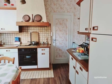 LAGUENNE (19)- Maison composée de 2 logements 