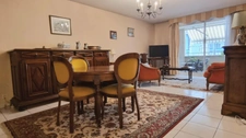 RARE- BRIVE CENTRE - BEAU T3 AVEC TERRASSE- GARAGE et CAVE