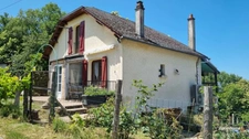 PROPRIETE RURALE AVEC DEPENDANCES ET SERRES