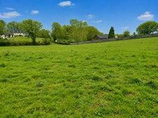 Seilhac ,  TERRAIN PLAT ET VIABILISE