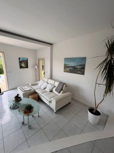  Lissac , Maison d'architecte de 1997 avec PISCINE sur 4000 m2 terrain  