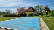 Maison PLAIN PIED avec PISCINE et grand terrain de 5000 m2