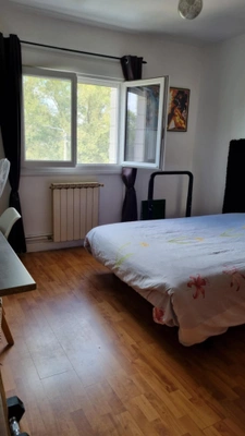 BRIVE - GRANDE MAISON COMPOSEE DE 2 LOGEMENTS