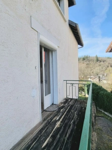  LAGUENNE- maison avec potentiel de 3 logements