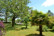 BEAUCOUP DE CHARME  et de BEAUX VOLUMES dans un ENVIRONNEMENT EXCEPTIONNEL