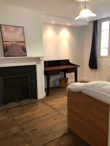 TULLE CENTRE BEL APPARTEMENT T5 avec garage entièrement rénové