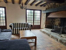 Albussac- Beynat -Grande maison sur 3000 m2 terrain 