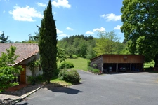 BEAUCOUP DE CHARME  et de BEAUX VOLUMES dans un ENVIRONNEMENT EXCEPTIONNEL