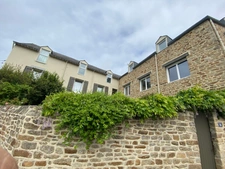 MAISON EN PIERRE 12 PIECES - 300 M²