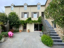 MAISON EN PIERRE 12 PIECES - 300 M²