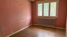 MAISON D'HABITATION A RENOVER  - 140 M² - TERRAIN 300 M²