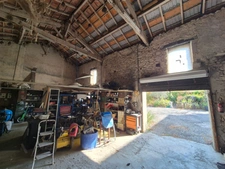Maison en pierre avec piscine et dépendances – Vue dominante sur la campagne gersoise