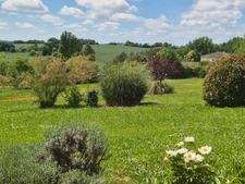 Maison contemporaine de plain-pied avec vue dominante, 4 chambres– Saint-Puy (32310)