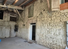 Maison en pierre avec beau terrain – cadre exceptionnel, sur le chemin de Saint-Jacques, à LA ROMIEU (32480)
