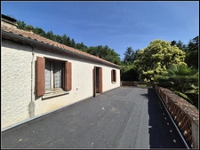 EXCLUSIVITÉ – Propriété de charme à vendre à 2 km de Fourcès (32250) – Site naturel exceptionnel avec bois privé, étang, source et dépendances