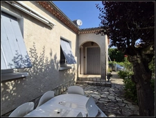 À vendre – Maison de plain-pied avec 4 chambres, jardin et dépendance – CONDOM (32100)