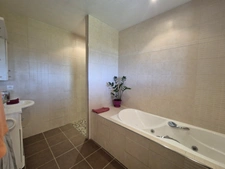 Maison contemporaine de plain-pied avec vue dominante, 4 chambres– Saint-Puy (32310)