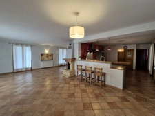EXCLUSIVITE OPTIMHOME, MAISON 5 CHAMBRES, AVEC JARDIN CLOTURE et PISCINE