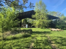 Maison en pierre avec beau terrain – cadre exceptionnel, sur le chemin de Saint-Jacques, à LA ROMIEU (32480)