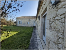 Maison en pierre avec gîte et dépendances – Un havre de paix à La Romieu