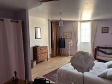 Charmante maison en pierre au cœur d'un village gersois