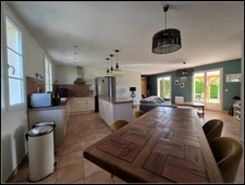  À vendre en exclusivité – Maison de plain-pied 6 pièces, 4 chambres dont une suite parentale, garage, jardin et terrasses – Moncrabeau 47600
