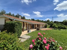 Maison contemporaine de plain-pied avec vue dominante, 4 chambres– Saint-Puy (32310)