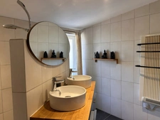 Charmante maison en pierre au cœur d'un village gersois