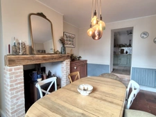 SAINT-PUY (32310) – Charmante maison en pierre avec piscine, jardin clos, 3 chambres et garage, au cœur du village